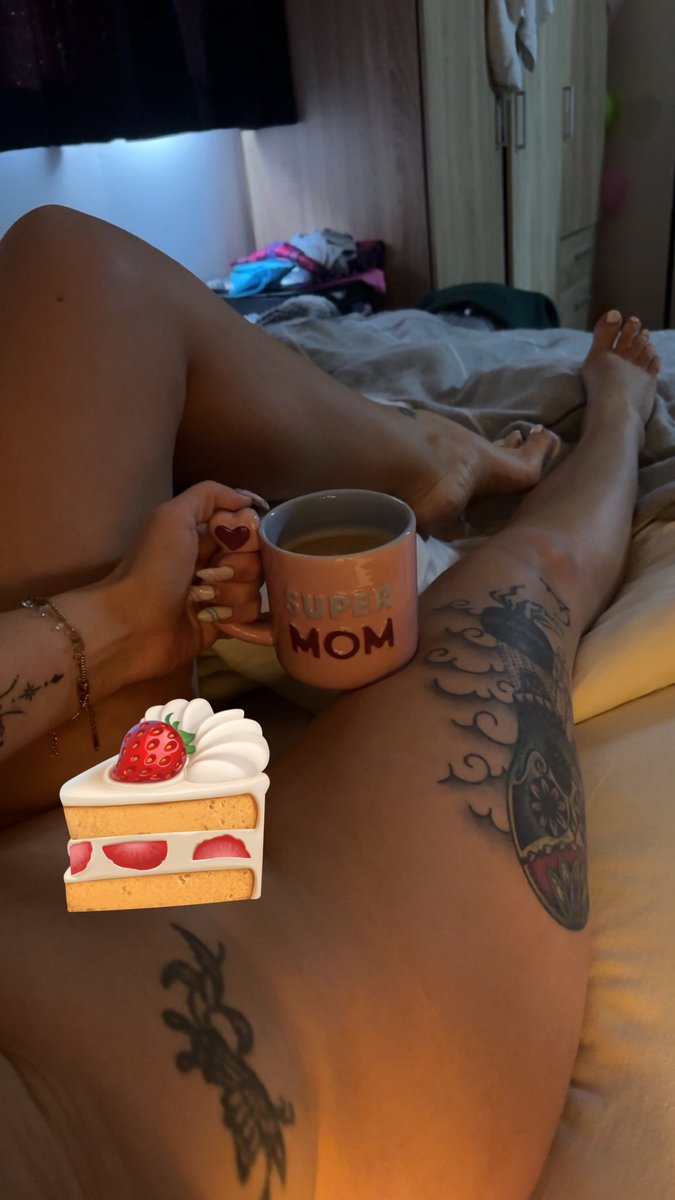 shellxfindom's tweet photo. Coffee anyone?…. 😋💋 https://t.co/GsUOPuVlvi