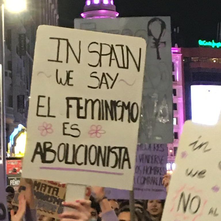 📢MANIFESTACIÓN♀️🗓️8/3/26🕛12H📍DE CIBELES A PLAZA DE ESPAÑA
Abolicionismo es feminismo:  vivienda, empleo, derechos para las mujeres prostituidas Sanciona a puteros y proxenetas, no a sus víctimas.
#8M2026 #8MAbolicionista #FeminismoOBarbarie #NiVeladasNiExplotadasNiProstituidas