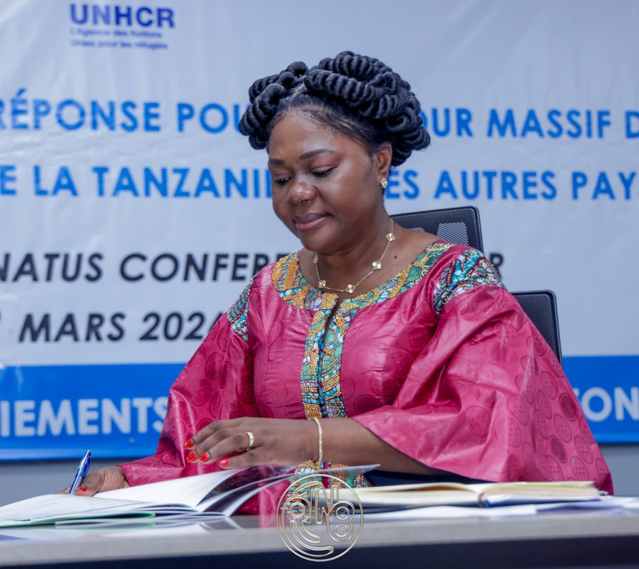 Tahuralab's tweet photo. #Burundi| "Chaque semaine, nous recevons plus de 8000 rapatriés alors que les accords tripartite prévoient 3000 personnes maximum par semaine", annonce Brigitte Makanga Eno, représentante de @UNHCR_Burundi.
🔗Article à lire: https://t.co/wwz4yTiqMx
📷: RTNB https://t.co/7REwX0YxkY