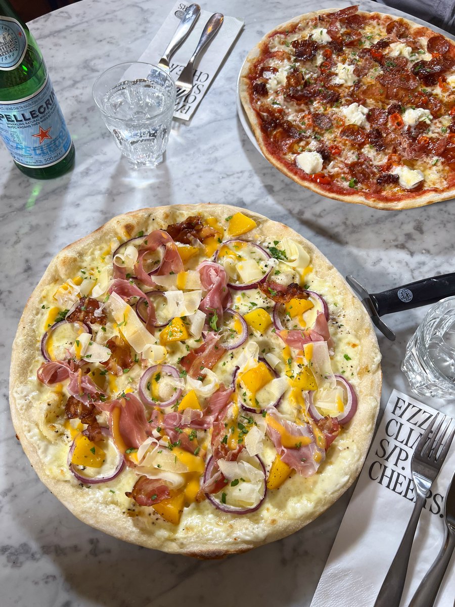 PizzaExpress tweet media