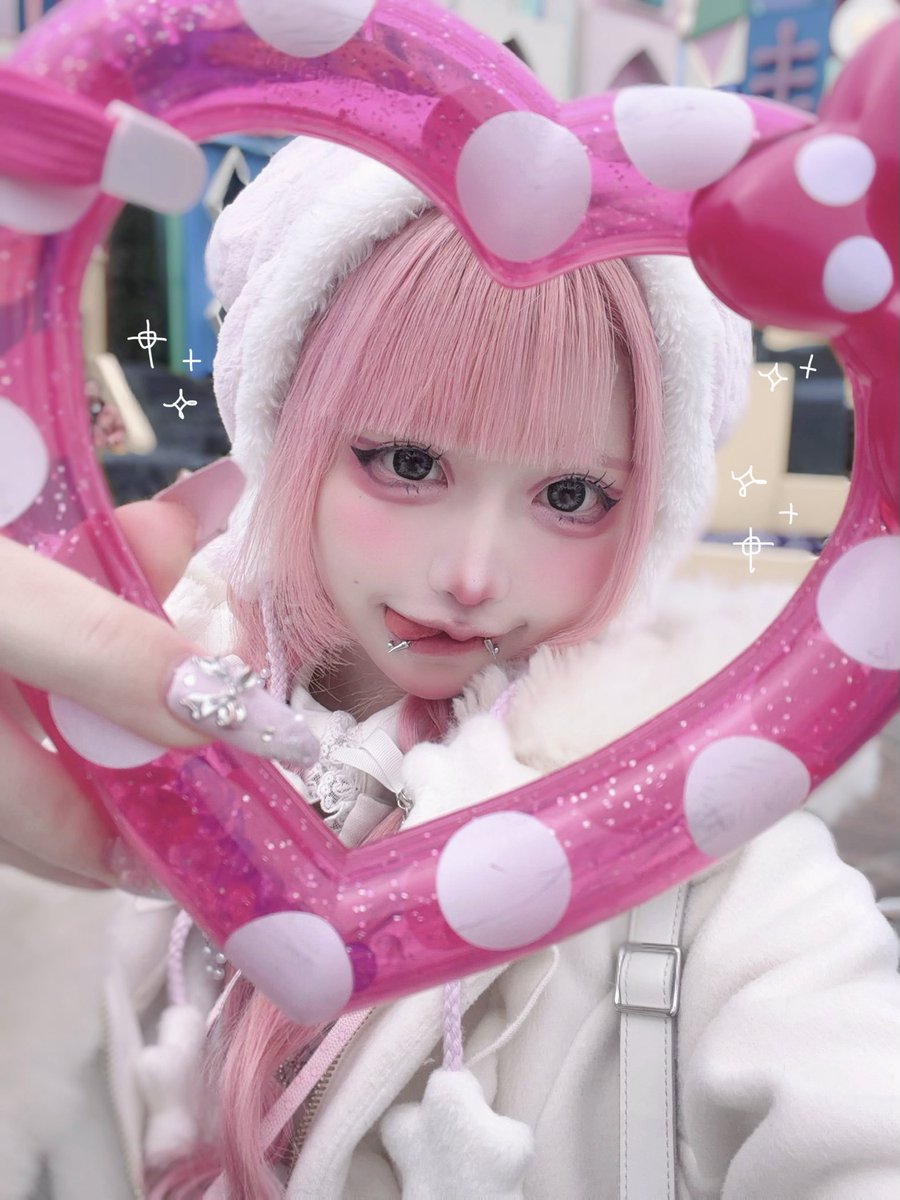 ♡┈┈┈♡┈┈┈♡┈┈┈♡┈┈┈♡