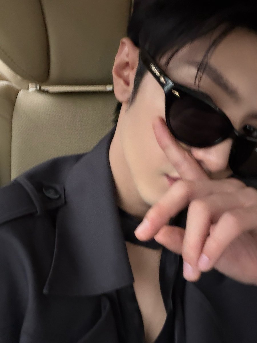 chenzheyuanzi's tweet photo. 260303 Zheyuan weibo update 

“have you eaten” 

I’m full enough just by looking at these🤤
#chenzheyuan #陈哲远 https://t.co/IUxLpOqvMx