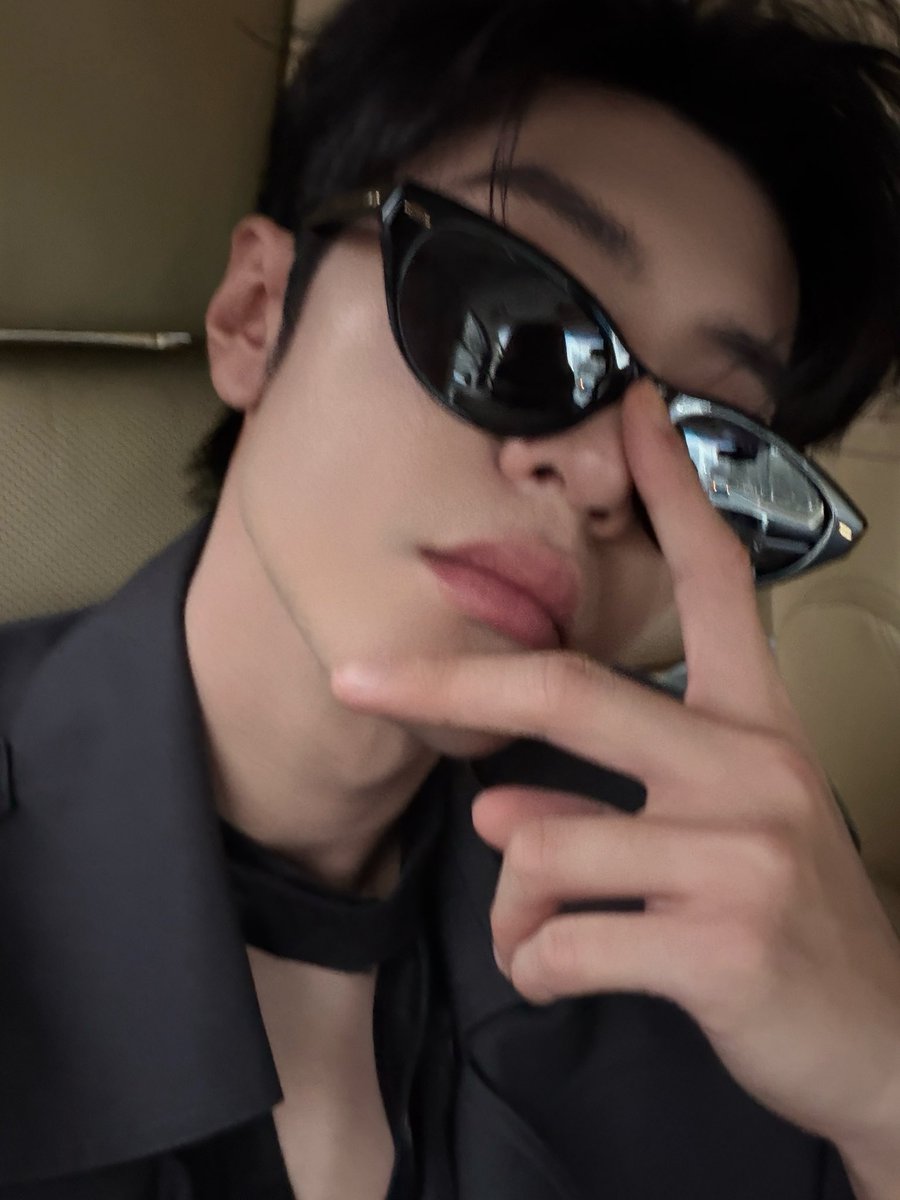 chenzheyuanzi's tweet photo. 260303 Zheyuan weibo update 

“have you eaten” 

I’m full enough just by looking at these🤤
#chenzheyuan #陈哲远 https://t.co/IUxLpOqvMx