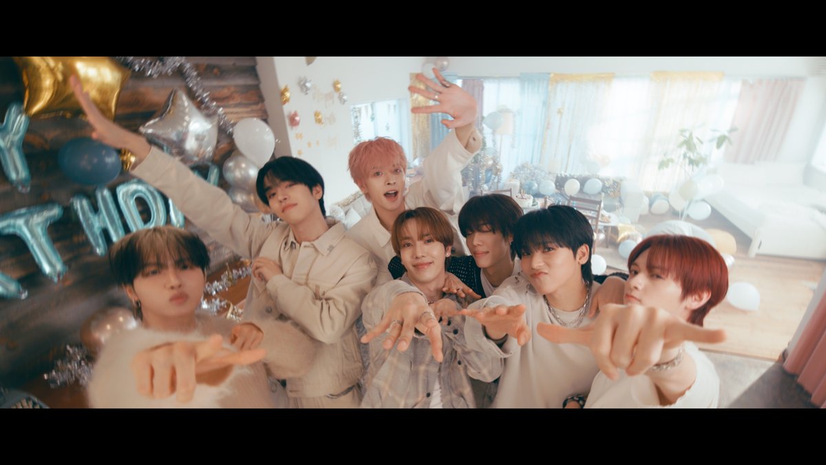 VictorMusic's tweet photo. #nSSign

3月4日(水) 0:00〜
「FEELIN' GOOD」のMVがプレミア公開決定✨👇
https://t.co/HmL7LgQEzn

たくさんコメントをして盛り上がりましょう🌟

#エンサイン #FEELIN_GOOD https://t.co/dM0qIc2AMQ
