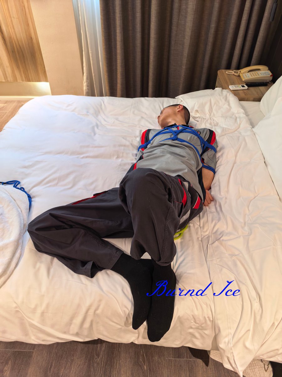 BurndIce tweet media