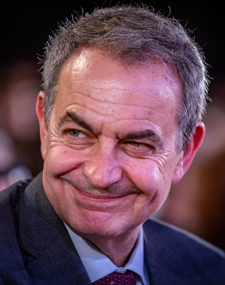 Lo mejor de los Informes Orales de los "consultores" es que, como los abrazos, tampoco dejan huella.