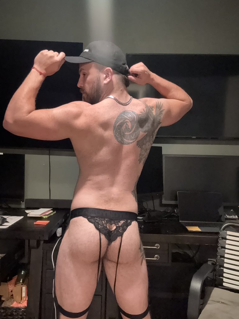 Pup Lykos-Eric Fuller tweet media