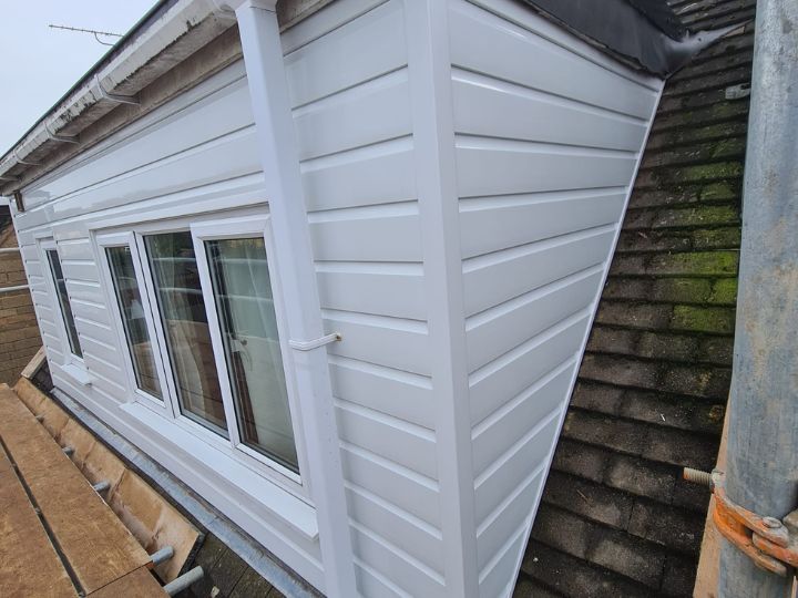 PriorProducts1's tweet image. We recently completed this installation of crisp White PVCu Cladding for a customer in Mickleton, Gloucestershire. 
#PriorProducts #Mickleton #Gloucestershire #HomeImprovement #PVCuCladding #CurbAppeal #PropertyMaintenance #GlosBiz