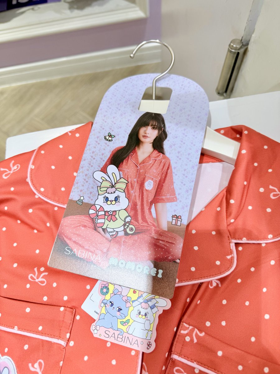 rna0903_ig's tweet photo. I also went to @SabinaThailand and bought PJs! ❤️ The PJs don’t fit me but I still love them and will appreciate them in my closet 😂 They are so cute! 🥰
#mable_siriwalee #pangjiewr #SabinaThailand https://t.co/bztxPdQxqu