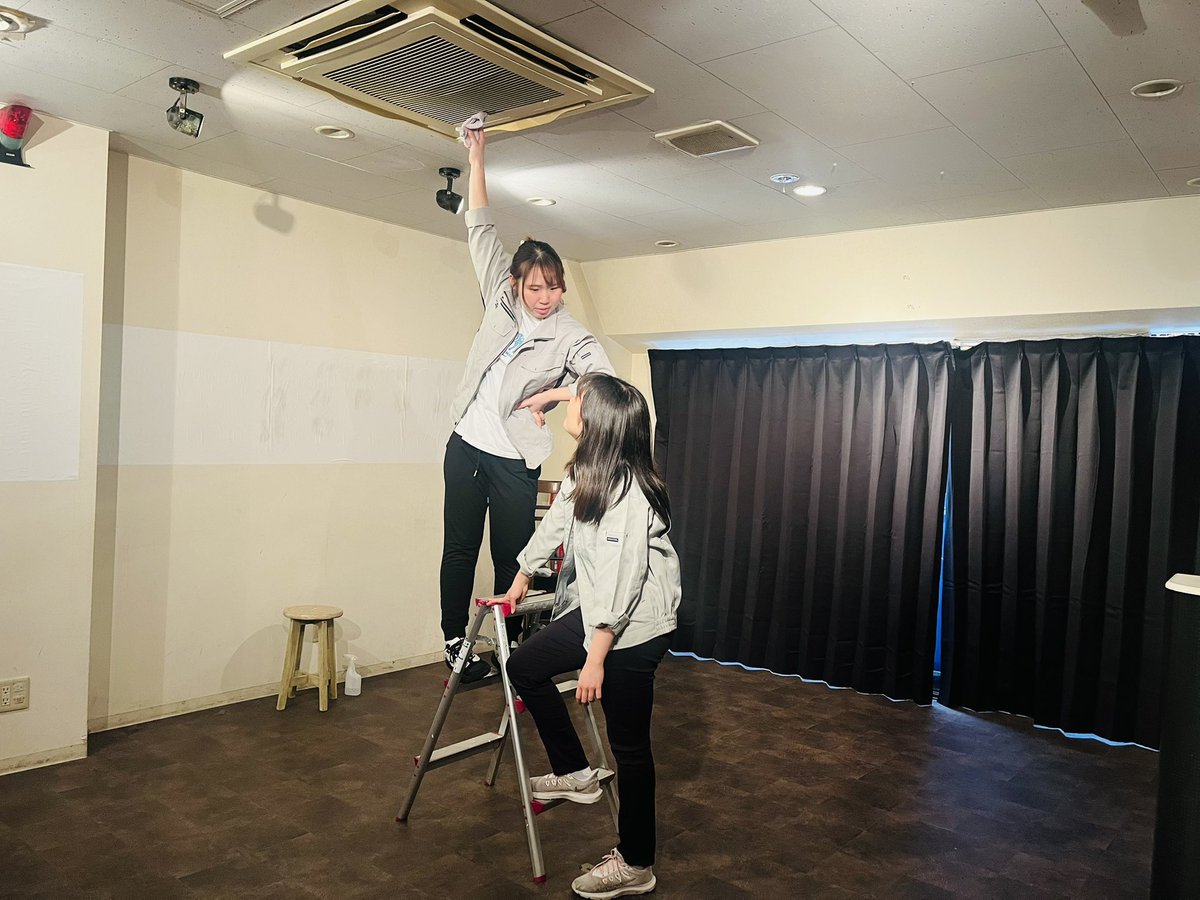 #わたしの履歴書2026
14時公演に出演致しました✨️
天候の悪いなかご来場頂いた皆様、
本当にありがとうございました…！！

今日は ひなちゃんが相棒の日🔥
17時公演はゆうながミワ役だったので
記念のスリーショットです📸

どめちゃんちぴちゃんコンビ、
明るくて舞台上でも笑顔になっちゃった😊