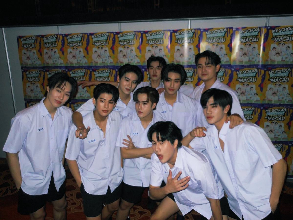 — ให้เป็นเสี้ยวนาทีใด มองย้อนไปไม่เสียใจ
จะเป็นภาพทรงจำที่ตัวฉัน จะไม่เสียดายเลย —