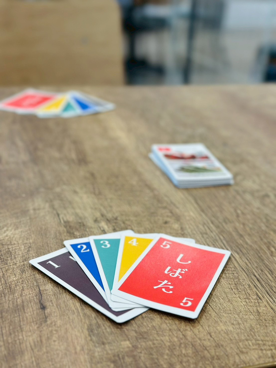 kasaharakent0's tweet photo. 【第1回ご当地カードゲーム大会 in 道の駅加治川】

3/1に道の駅加治川さんで開催された
「第1回ご当地カードゲーム大会」

市内の在住の小学生たちから
たくさんのお申し込みをいただき
当日は大盛況でした〜！

#道の駅加治川 
#新発田 
#ご当地カードゲーム 
#もうしんはったってよばないで https://t.co/zhrgw9HyoZ