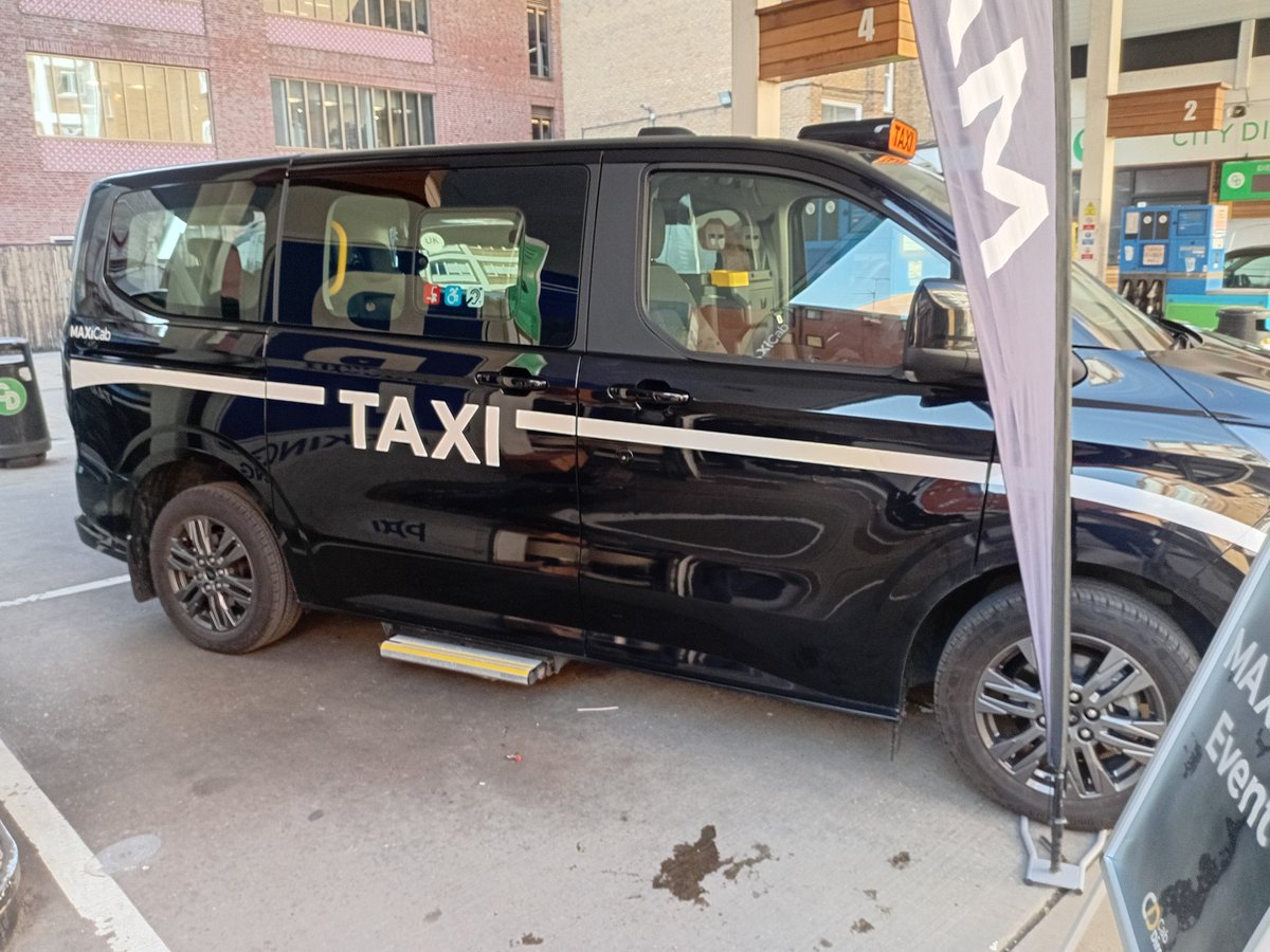 LondonTaxiPR tweet media