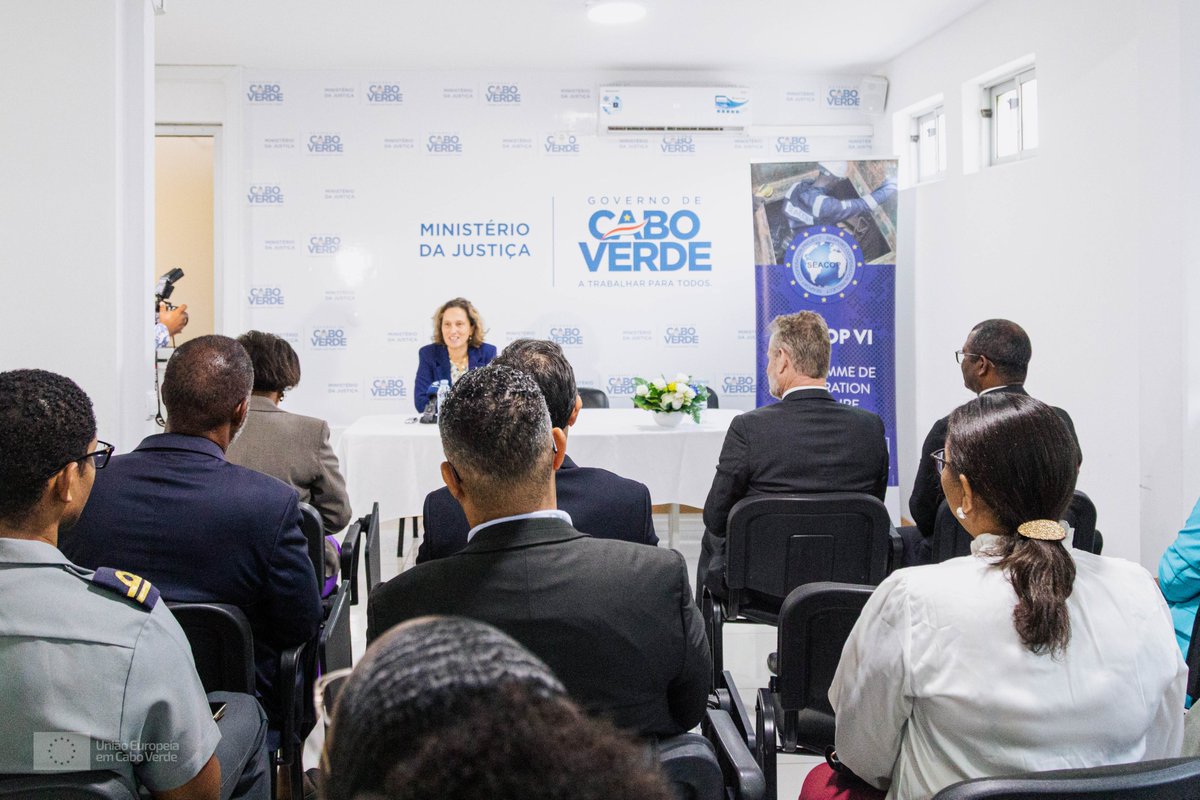 EU in CV tweet media