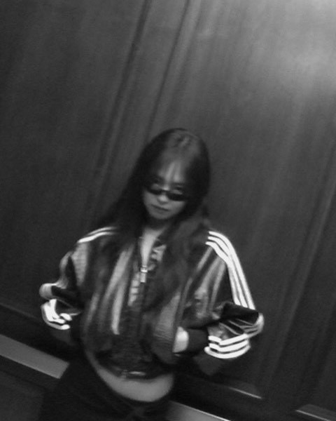 JENNIE NEWS tweet media