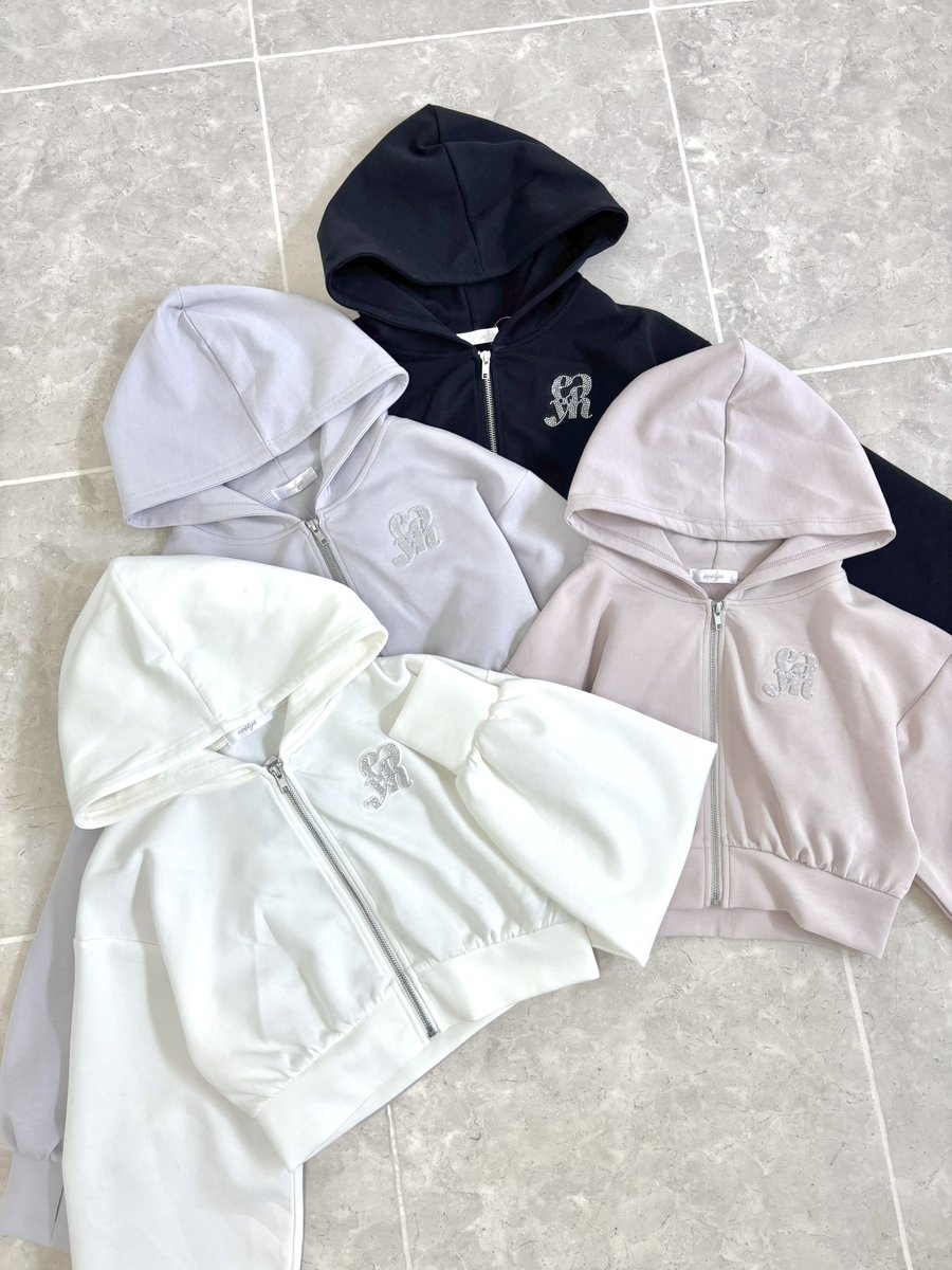 ☆━━evelyn✴︎新作━━━☆:*｡ 3月6日発売予定！ 今年も登場✨ 毎年