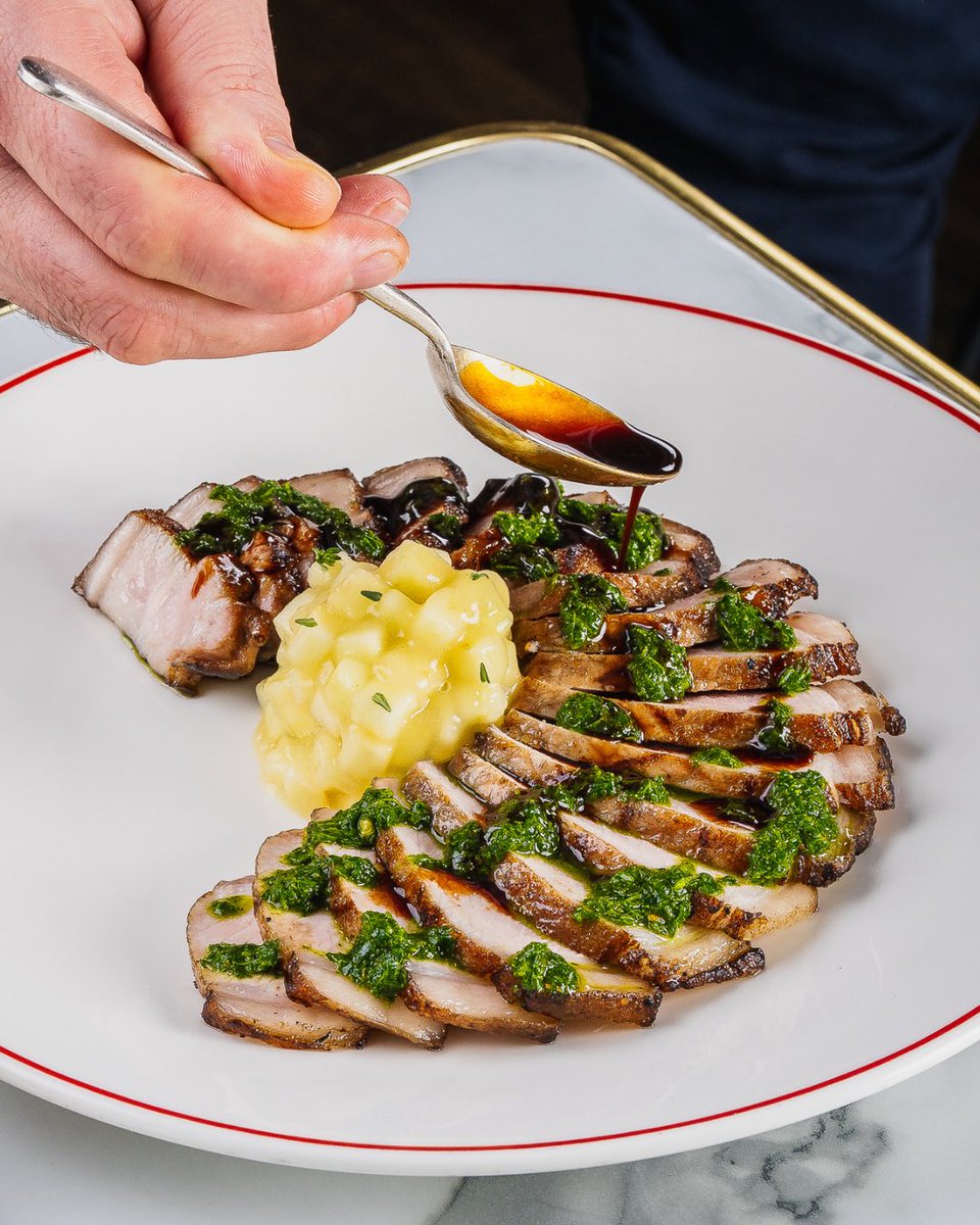 PaulAinsw6rth's tweet photo. It’s National Butchers Week! 🎉

We want to give a shoutout to @philipwarrenbutchers for their incredible produce, which stars in two of our long-time favourites: Steak Frites with their 10oz aged Sirloin, and the Pork Chop featuring dry-aged Cornish pork with crispy crackling. https://t.co/OUIoUiX4jv
