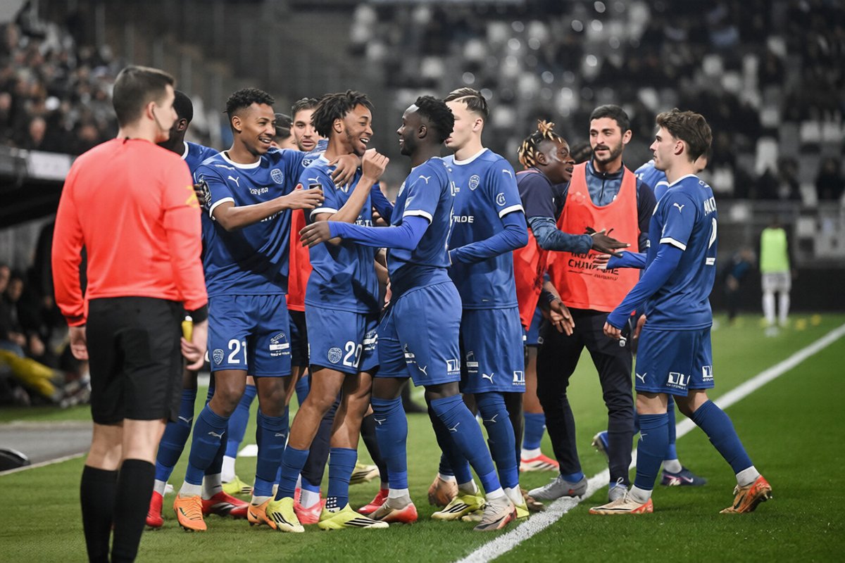 ⚖️ Les notes

Konaté : 7
Maronnier : 5
Monfray : 7.5
Gambor : 6
S.Diawara : 6 
Diop : 7 
Mille : 7
Adeline : 7.5
K.Diawara : 7
Detourbet : 6.5
Bentayeb : 8