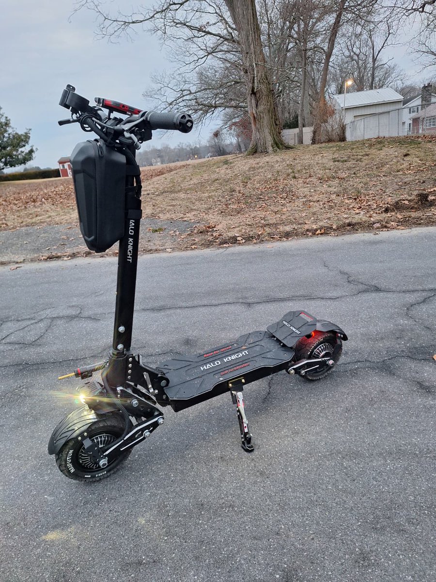 HALOKNIGHT_E's tweet image. A US rider just customized his T104 🇺🇸🔥

This is how you turn a scooter into a statement.

Upgrade it
or keep it stock?
#HALOKNIGHT #T104 #ElectricScooter