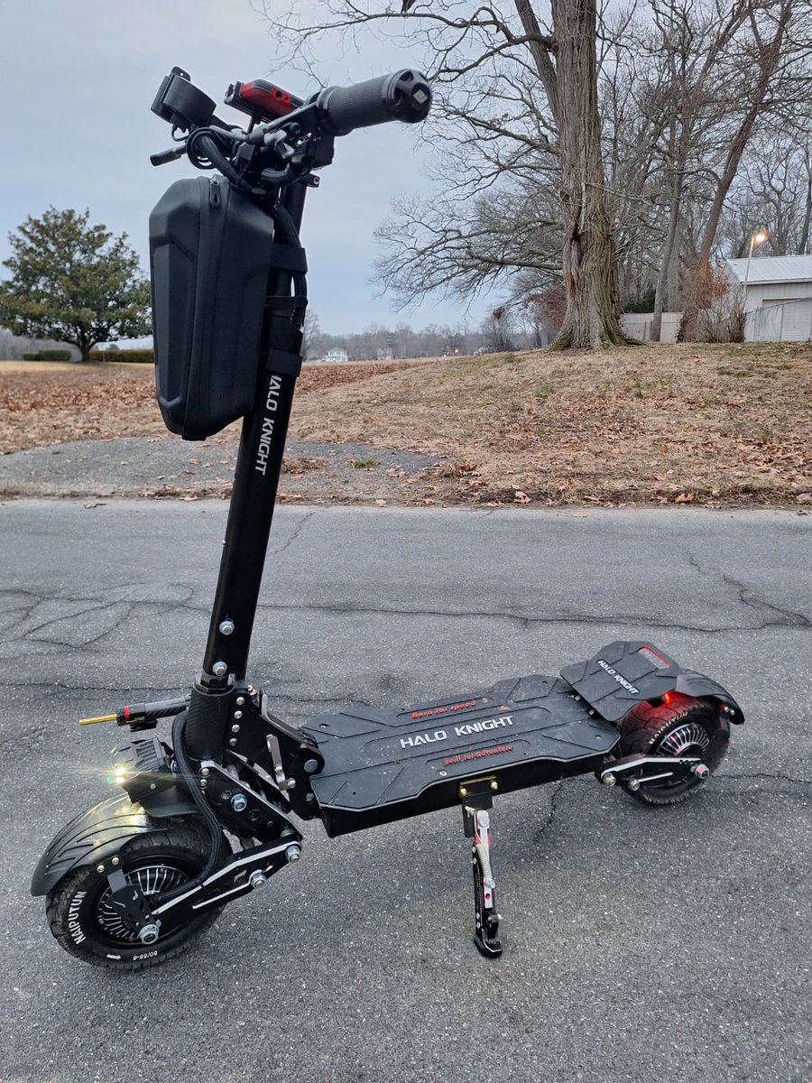 HALOKNIGHT_E's tweet image. A US rider just customized his T104 🇺🇸🔥

This is how you turn a scooter into a statement.

Upgrade it
or keep it stock?
#HALOKNIGHT #T104 #ElectricScooter