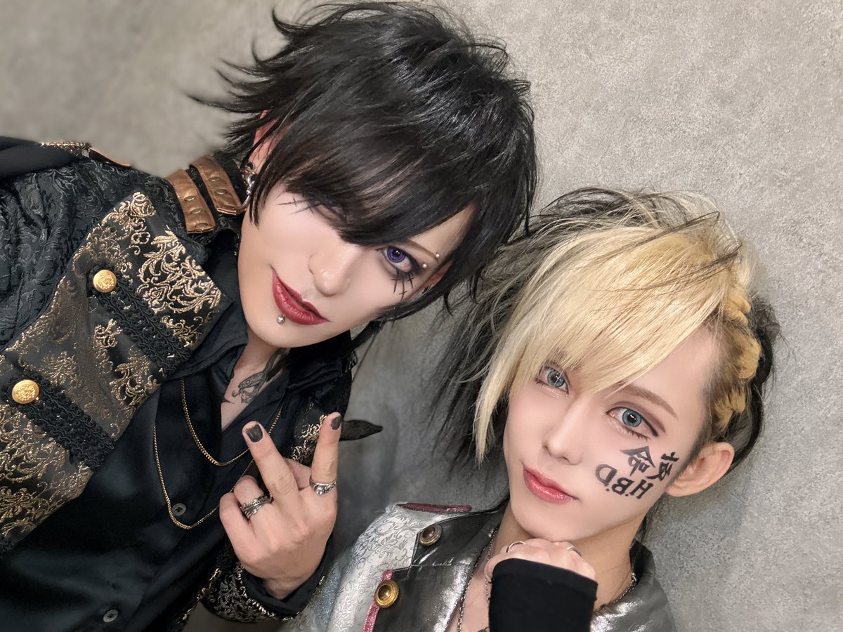 夜命 tweet media