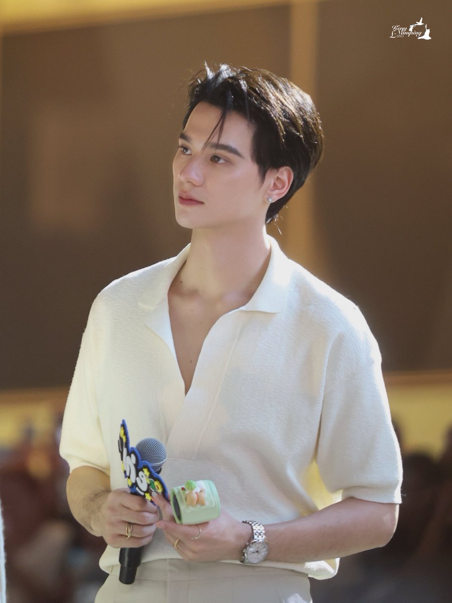 ในกรณีนี้สามารถใช้คำว่าเก่งแทนคำว่าหล่อได้เลย 😻💕

KNP SUMMER BOY AMBASSADORS #CentralPattanaXKengNamping