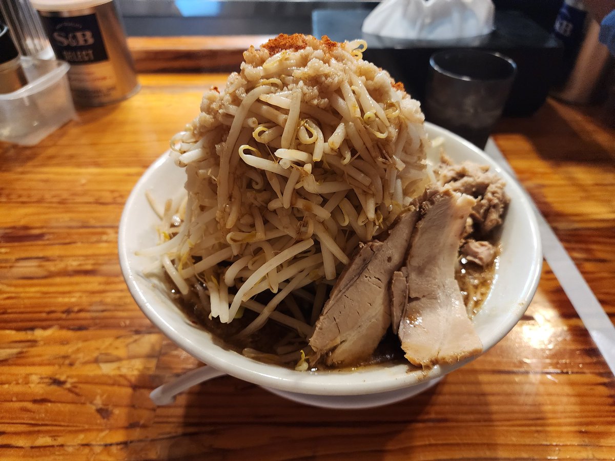 kankan__0803's tweet photo. なんとなく滋賀に降り立ちにぼを二杯食い https://t.co/olq32JfM9y