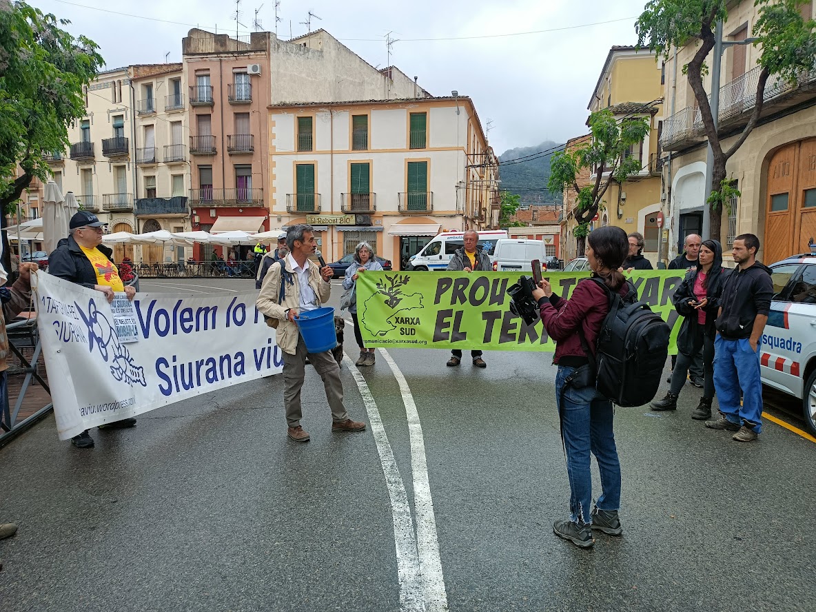 Bon dia, així que tinguem cartell, començarem la convocatòria per al  #riuSiuranaAJudici  aquest serà el dia 12 /3/2026 a les 9:30 h al Jutjats de Reus, <a href="/riusiurana/">@jdrm27m</a> #Priorat <a href="/PDE/">Defensa de l'Ebre</a>  <a href="/CCPriorat/">Consell Comarcal del Priorat</a>