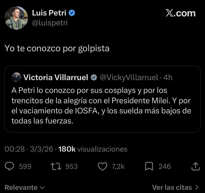 Romyk81's tweet photo. Se re picó entre la petera de Videla y la petera Petri https://t.co/XAiynWZMhL