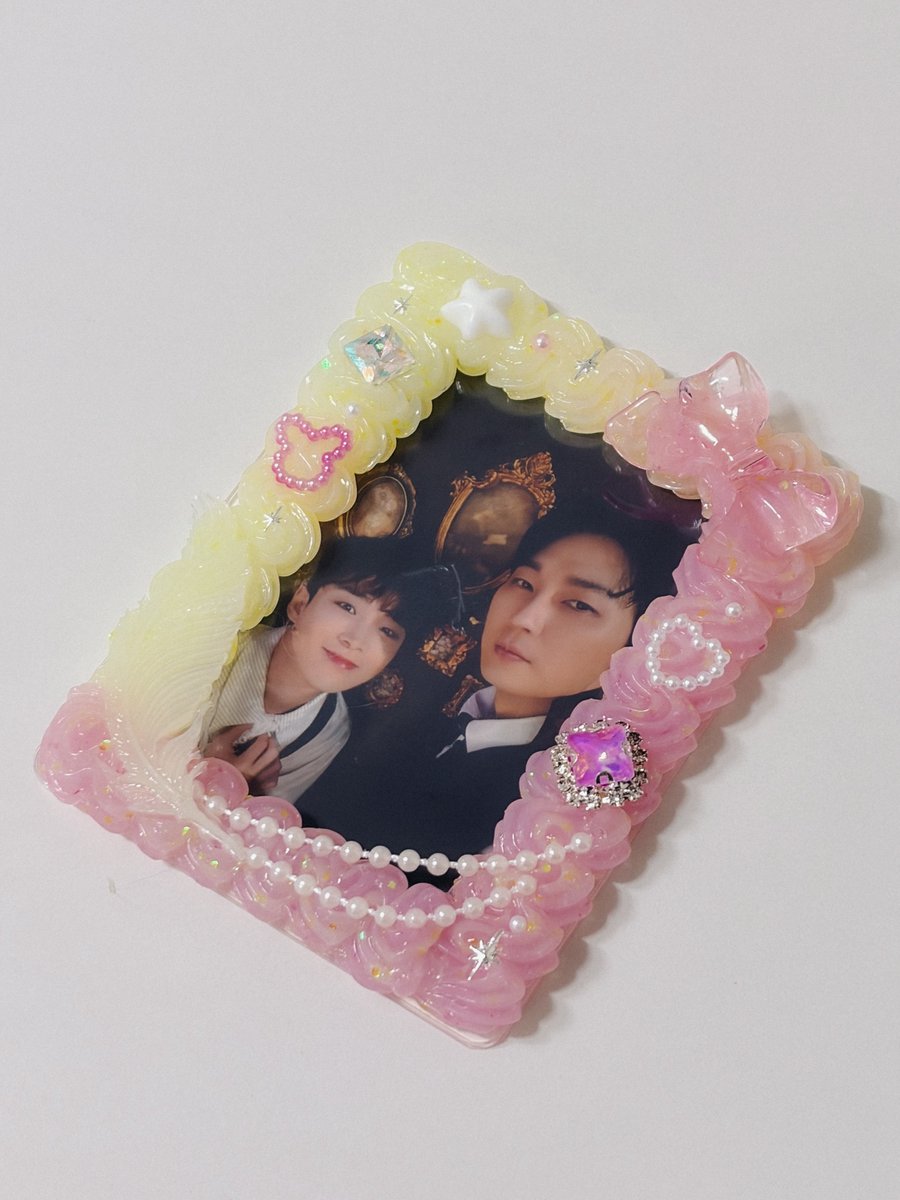 whatDustLab's tweet photo. #커미션 #RT

더스트랩 탑로더 무료 커미션을 받습니다
3월 총 3분 선착순!
(아래 폼을 작성해주세요)

*취미입니다. 추후에도 유료화하지 않아요
*당첨되시면 폴라또는 포카를 보여주셔야합니다(얼굴가리셔도됨)
*완성품을 사물함으로 수령 가능하신분만!
*완성 3월 내로❤️

https://t.co/Y0t6orxVqr https://t.co/whnczrGogL