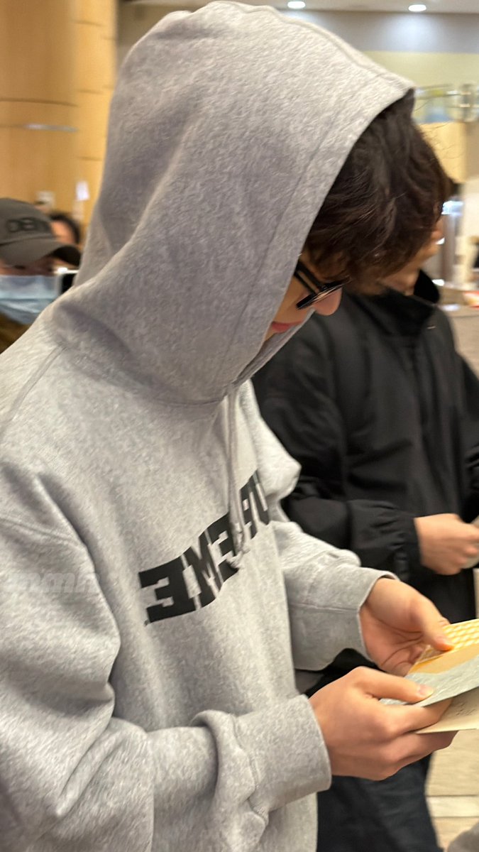 260303 GMP✈️

#BI #비아이 #131LABEL