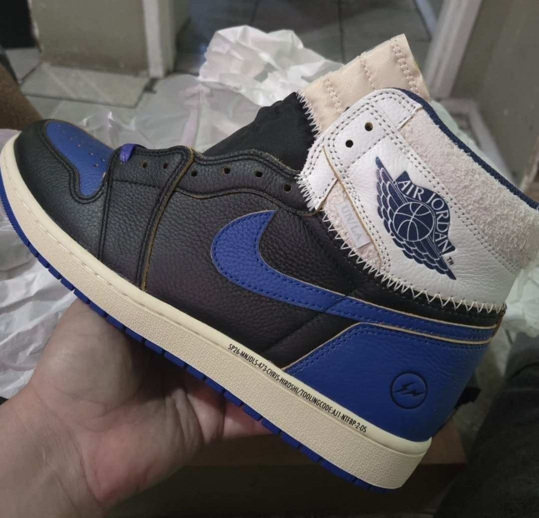 fabo1115's tweet photo. @WWERomanReigns you haven't worn the Jordan Union Fragment collab yet on TV. The OTC gotta put these on feet. https://t.co/mpgUmTHMKP