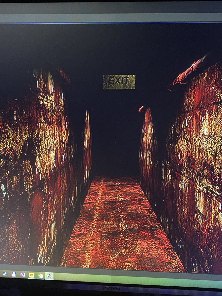 muhstudent's tweet photo. #horrorgame https://t.co/PJvgrAyaY7