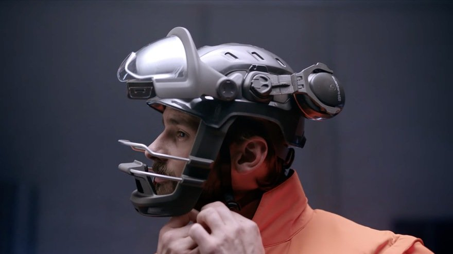 kohantoys's tweet photo. Husqvarna sacó un casco para obreros de la construcción.
SI, LEANLO DE NUEVO.

Incorpora una visera y protección auditiva abatibles, mas protección facial y de mentón extraíble. La idea es reducir la gravedad de las lesiones por contacto de herramientas de corte. https://t.co/x9p8655GDk