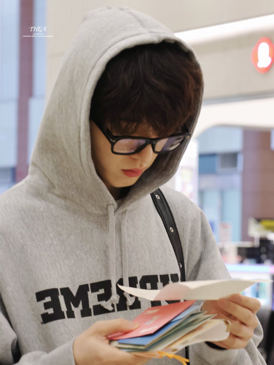 260303  GMP departure 🛫
#BI #KIMHANBIN #HANBIN #비아이 #김한빈  #Kimhanbin