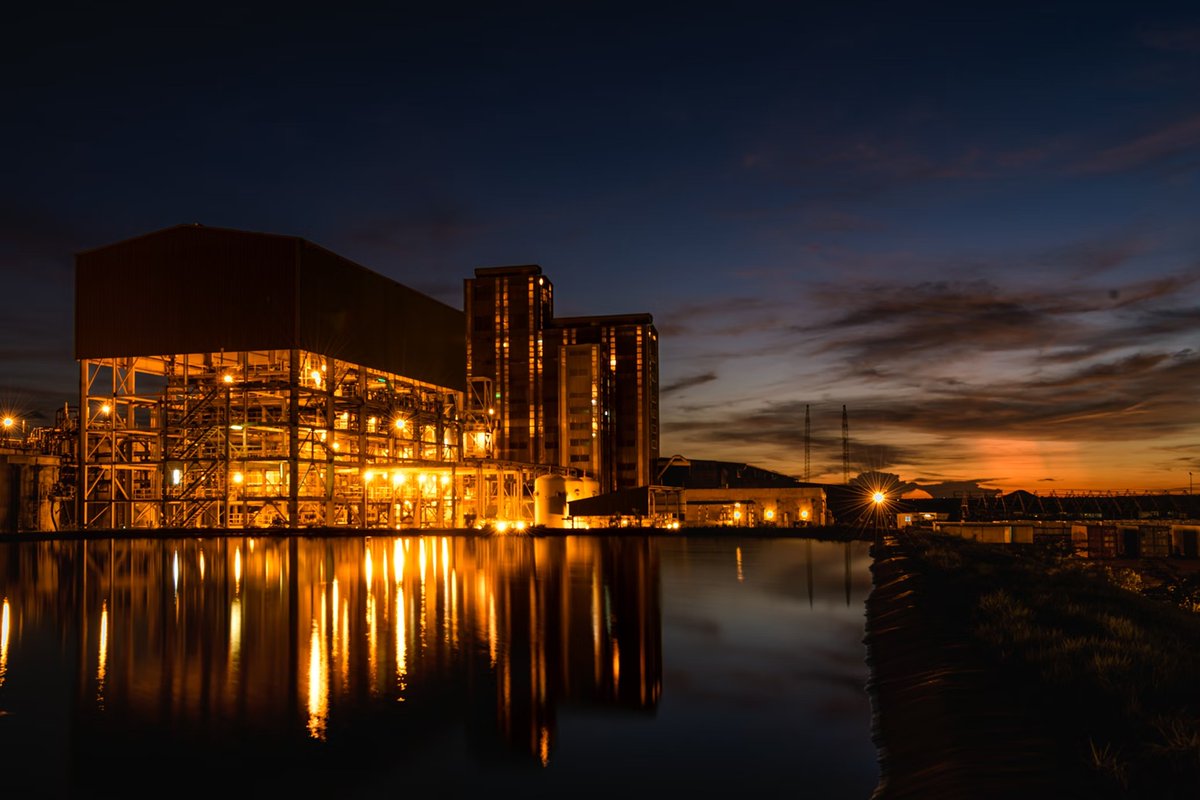 cdparksmz's tweet image. #Africa's largest #graphitemine in Balama has secured a landmark 7-year supply deal! This agreement places #CaboDelgado at the heart of the global battery minerals race.

@SyrahResources 

cabodelgadoparks.com/africas-larges…