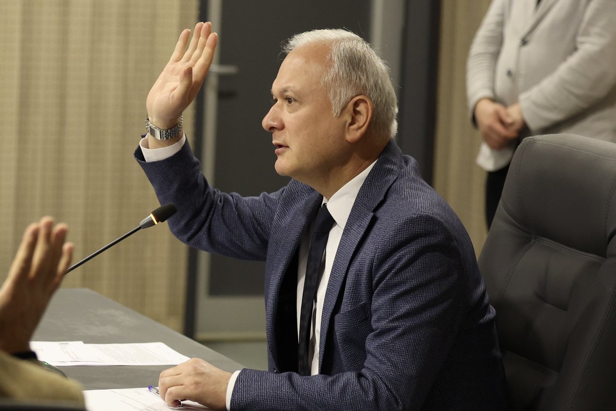 Karamürsel Belediyesi Mart Ayı Meclis Toplantısı Gerçekleştirildi

Karamürsel Belediyesi Mart Ayı Meclis Toplantısı, Karamürsel Belediyesi Meclis Salonu’nda Belediye Başkanı ve Meclis Başkanı Ahmet Çalık başkanlığında gerçekleştirildi.