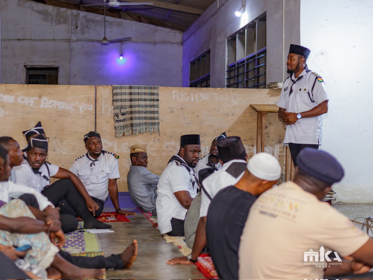 Khuddam Ghana tweet media
