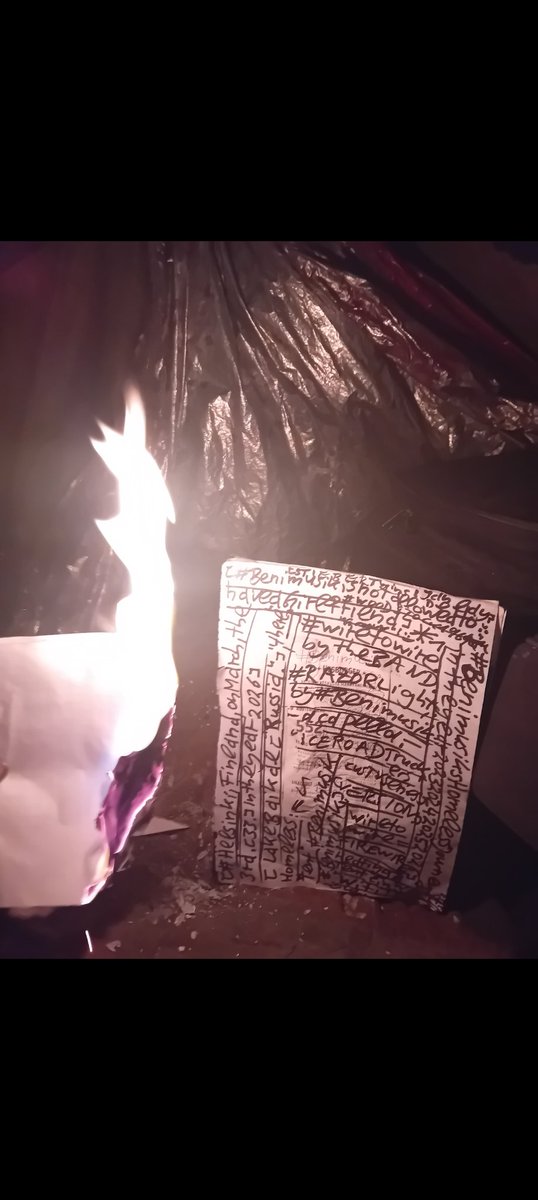 BENIMUSIK__'s tweet image. #BenimusiksHomelessJourneyintheyear2023202420252026 #Razorlight #WireToWire #Firewire #WiFi #JimMorrison #TheDoors #PamelaCourson #BethelWoods #TheBeatles #StPancrasHosp #GiselaBauernschmitt #rjmkoeln #NHS #vaticannews #campobaseoutdoorequipment #FW_Ruedesheim #TheNewRoses #acdc