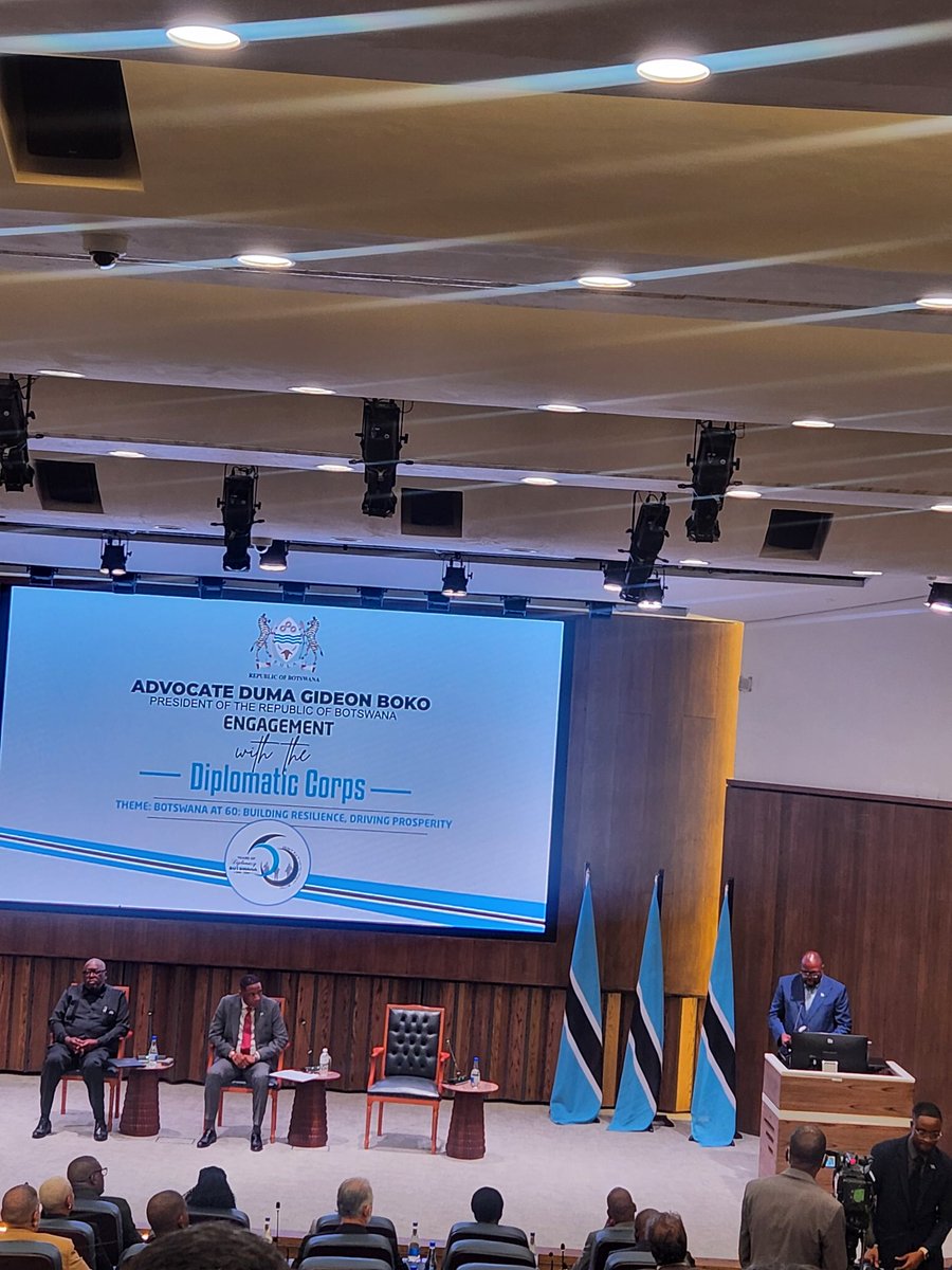 NG Lauria tweet media