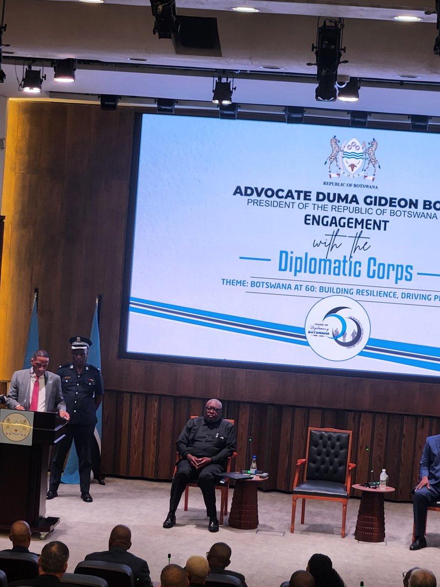 NG Lauria tweet media