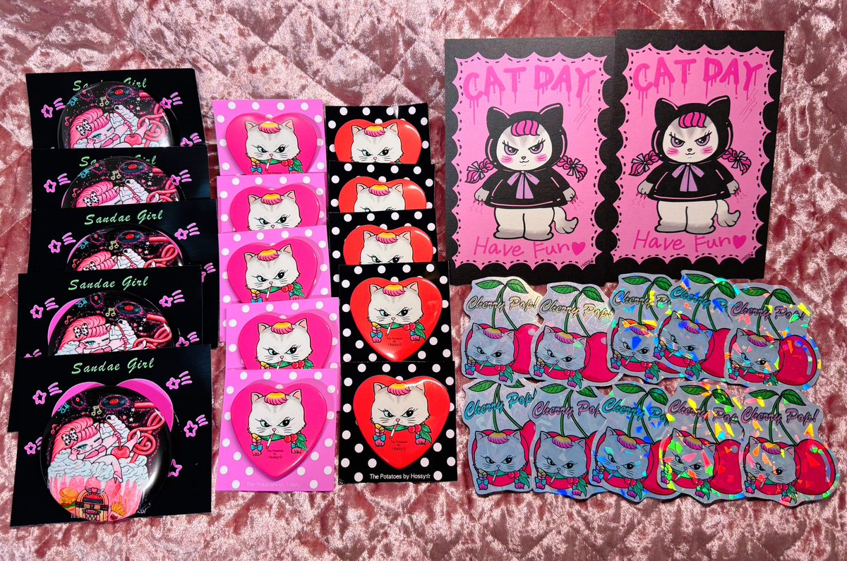Newポストカード、缶バッジ、ステッカー 3/5(木)kaya @kaya1209 に納品