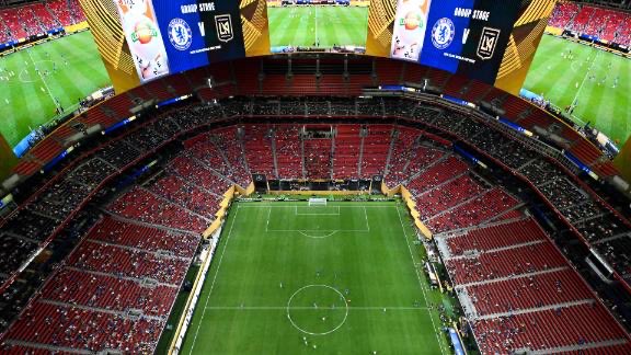 JalanArsenal's tweet photo. Lebih kompetitif ya… 

Chelsea vs LAFC dan Liverpool vs Palace.

Glorified Friendly vs Seasonal Tradition - Opening Match https://t.co/4RncRBX27w