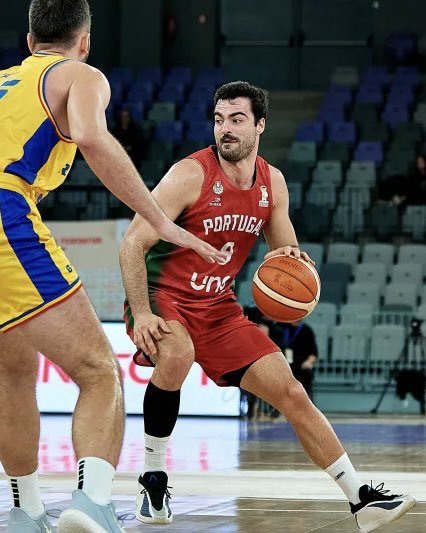 SCPModalidades's tweet image. A Selecção Nacional 🇵🇹, com os Leões do #BasquetebolSCP Diogo Ventura, Francisco Amarante e André Cruz, saiu derrotada frente à Roménia por 101-96, em jogo para a #FIBAWC Qualifiers 🏀

#LeõesNasSelecções
