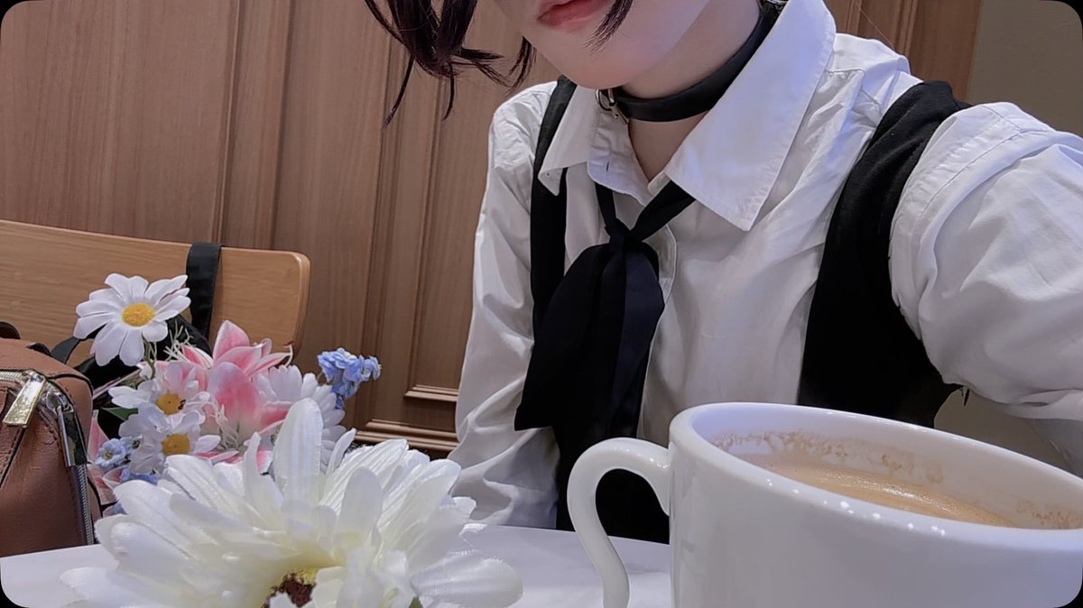 コーヒー……
コーヒーといえばレゼ……

 #chainsawmancosplay 
 #rezecosplay