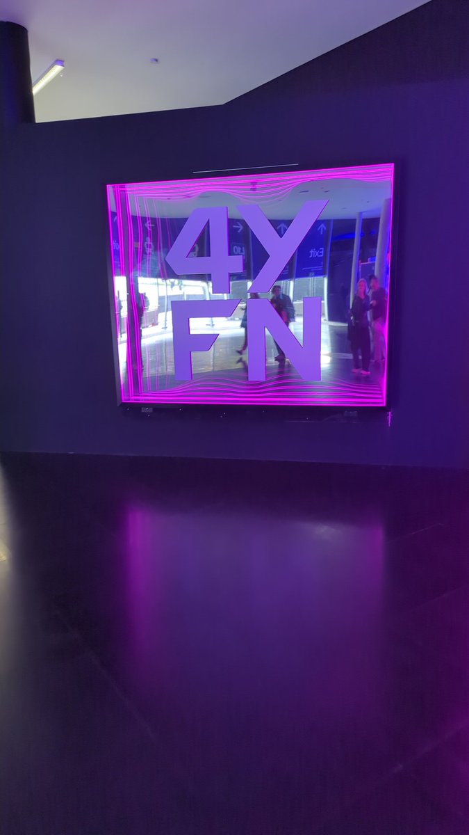 Aina Lluna Taylor tweet media