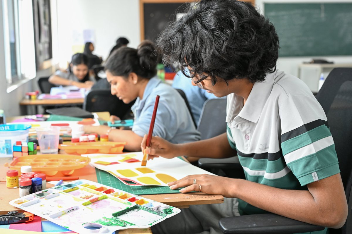 DJ Academy of Design tweet media