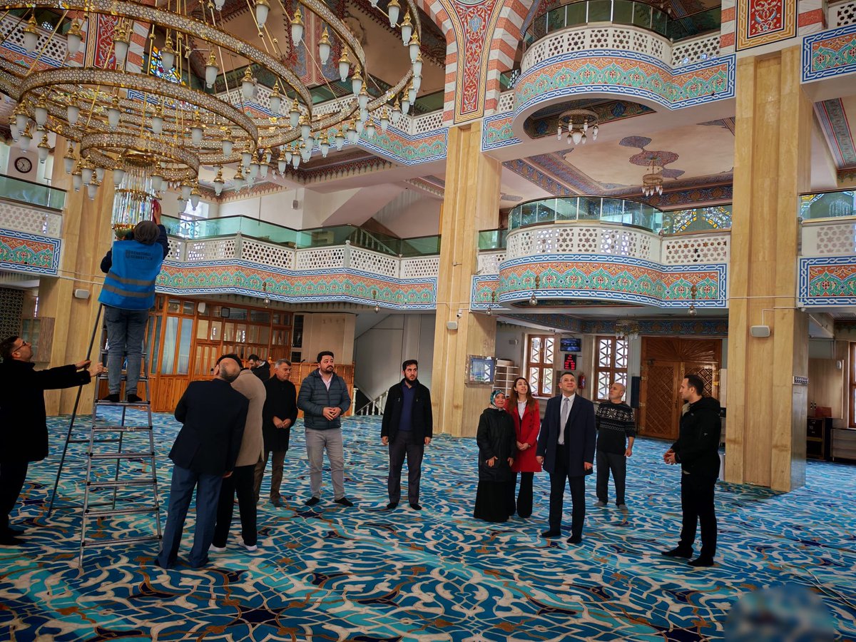 #denetimliserbestlikteramazan
Develi Denetimli Serbestlik Müdürlüğümüzde yükümlüler tarafından camilerin temizliği tüm hızıyla devam ediyor.Çarşı Camii temizlenerek 18 camiin temizliği tamamlanmıştır.Temizlik faaliyeti  Cumhuriyet Başsavcısı Evren Yozgat tarafından denetlenmiştir