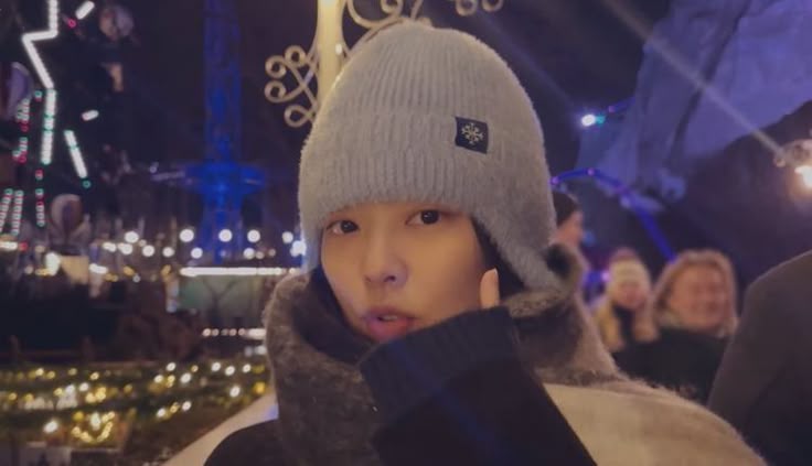 MANTRAGRL's tweet photo. only her 🐻౨ৎ⠀ https://t.co/LsHxSPes9g