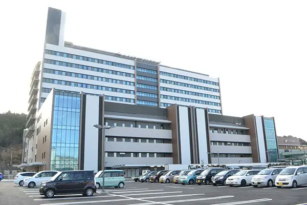 THE_IWAKI_MINPO's tweet image. ＜2026年3月3日付の紙面より＞
いわき市医療センター 新年度「総合診療科」設置へ 体制強化図る方針 | いわき民報 iwaki-minpo.co.jp/news/2026/03/3… 
#いわき #医療 
（資料写真：いわき市医療センター）